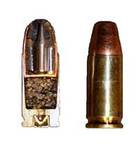 Cartuchos del 9 Parabellum seccionado